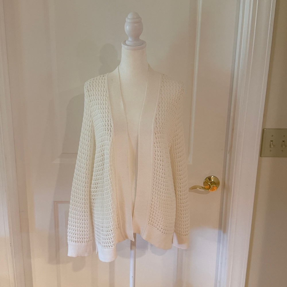 89th & Madison White Open-Front Cardigan